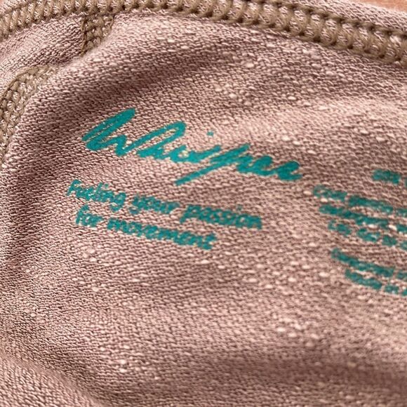 Whisper Susan Toffee Brown Tank Top – Size XL Effortless Chic NWT - Picture 8 of 8